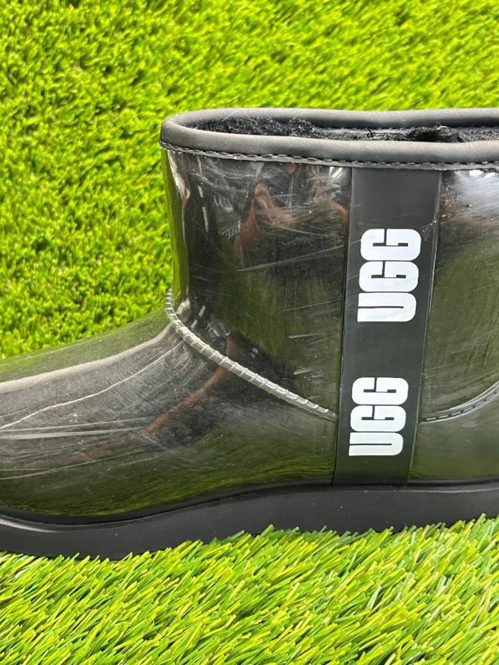 UGG Classic Clear Mini II Girls Size 6Y Black Casual Waterproof Ankle Rain Boots